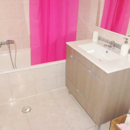 Praia Dos Salgados Албуфейра